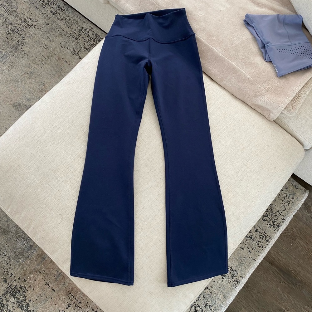 Airbrush High-Waist 7/8 Bootcut Legging